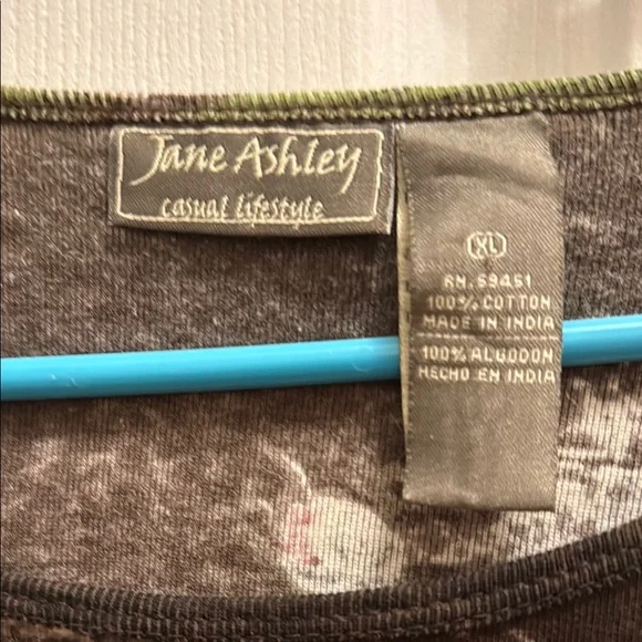 Dark Floral Women's Top - Picture 2 of 8